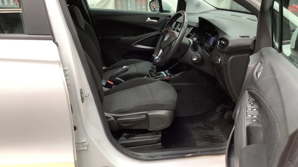 DT19ZLO-GB_421643894_20230331104104