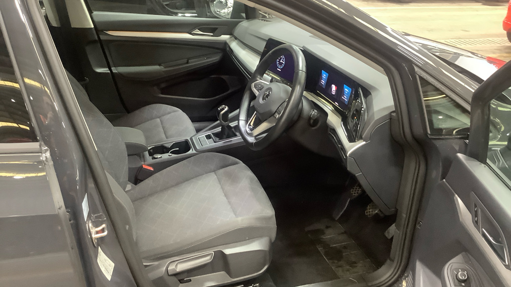 MK72UFT-GB_645872838_20251030020038