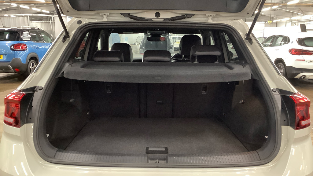 MJ74UHE-GB_664011180_20251223041549